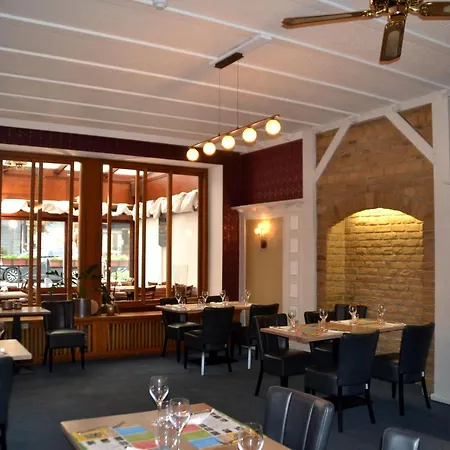 Le Limbourg Hotel Rochefort