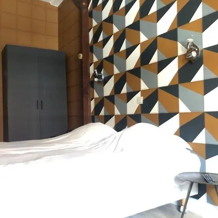 Hotel Le Limbourg Rochefort