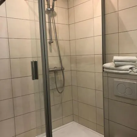 Le Limbourg 3* روشفورت