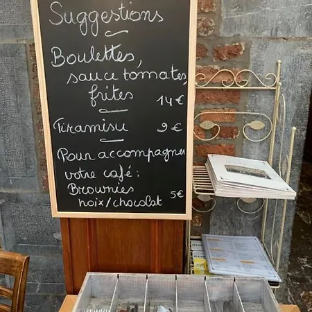 Le Limbourg فندق