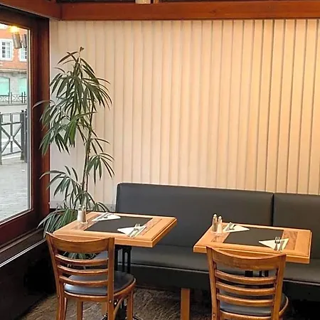 Le Limbourg Hotel Rochefort